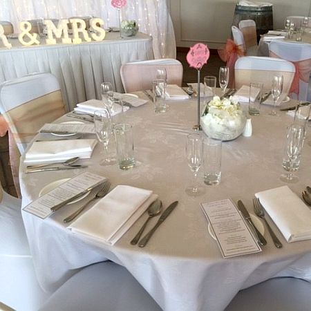 Ceremonies with Susanne - wedding table setting
